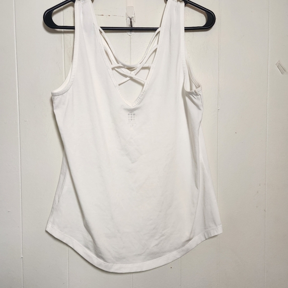 Title Nine White Yasumi Moisture Wicking Tank Medium Open Crossover Back - Picture 9 of 16